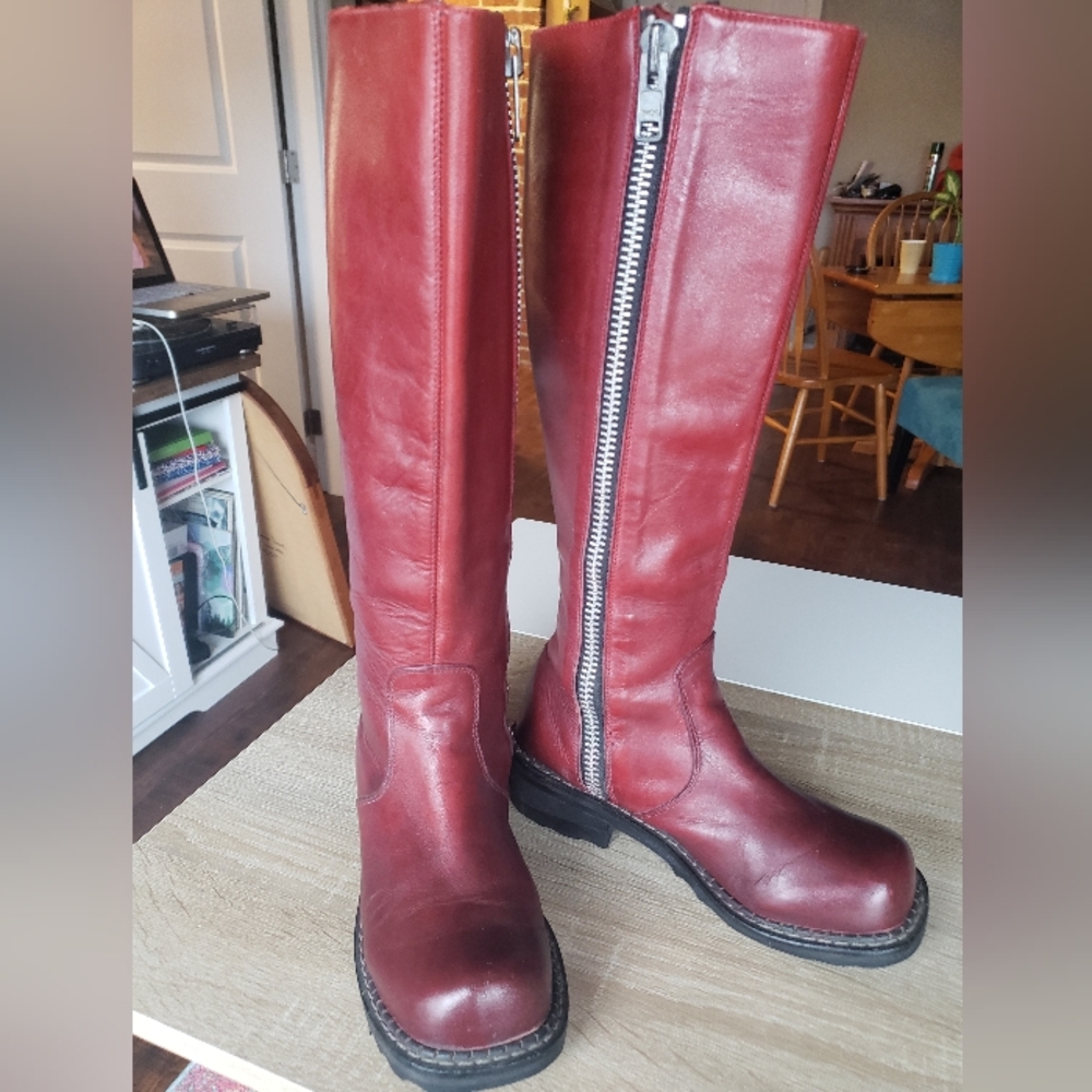 Classic Fluevog Cece boots in cherry red, 6.5